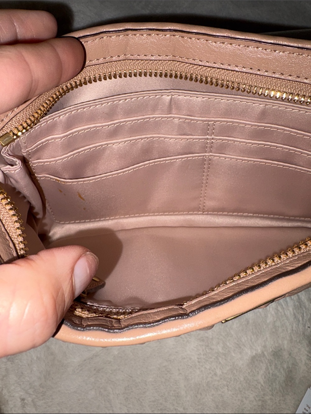 Coach Madison gathered wristlet. Pink/nude - Picture 7 of 10